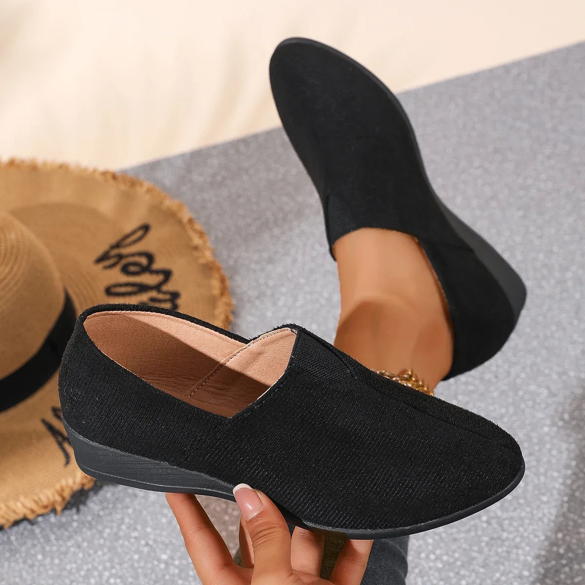 Zapatos de tacón medio para mujer, tendencia de verano 2025, mocasines informales transpirables de tela vieja con punta redonda, zapatos de mujer