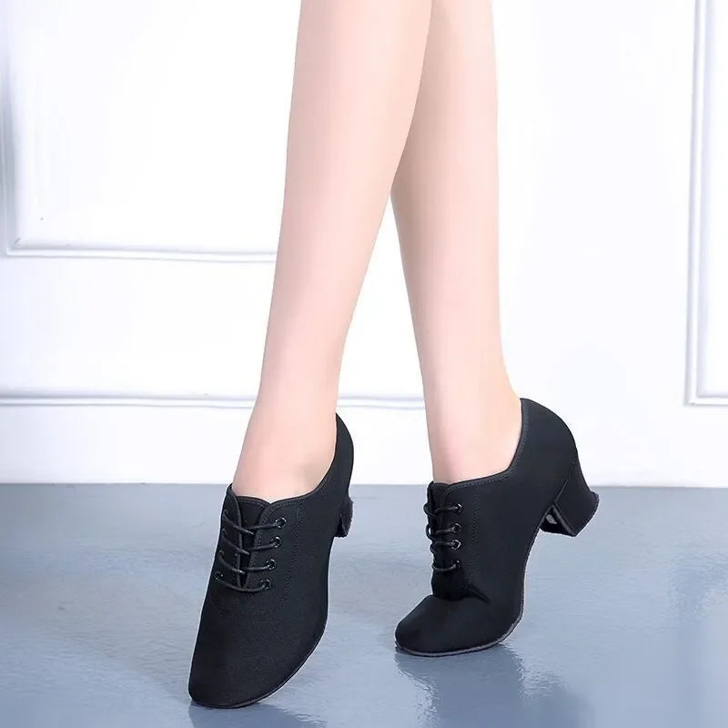 Zapatos De Mujer Bonitos Zapatos De Punta Puntiaguda Para Primavera Y Otoño Con Cordones Zapatos De Oficina Casuales Negros Para Mujer B159