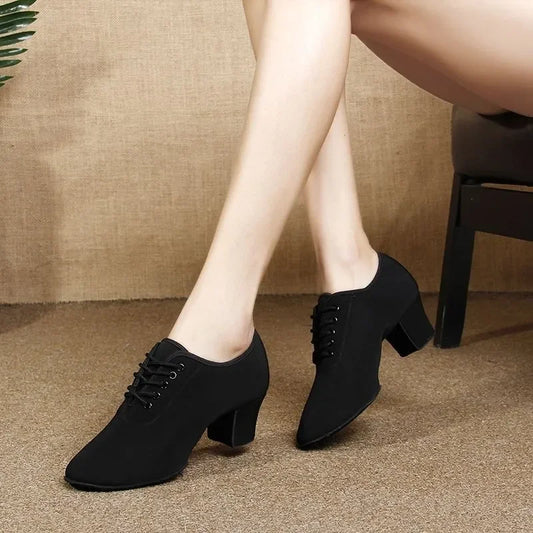 Zapatos De Mujer Bonitos Zapatos De Punta Puntiaguda Para Primavera Y Otoño Con Cordones Zapatos De Oficina Casuales Negros Para Mujer B159